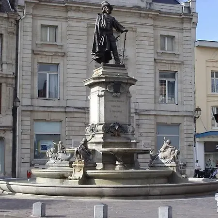 Cozy Avec Parking * Charleville-Mézières