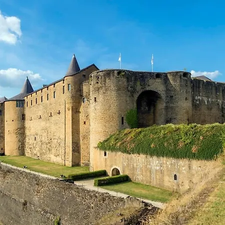 Cozy Avec Parking Charleville-Mézières