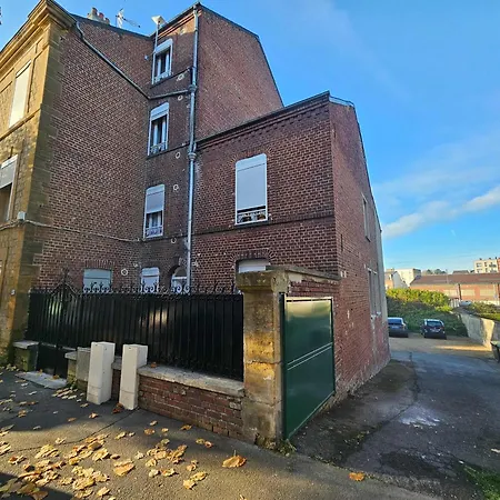 Cozy Avec Parking Charleville-Mézières