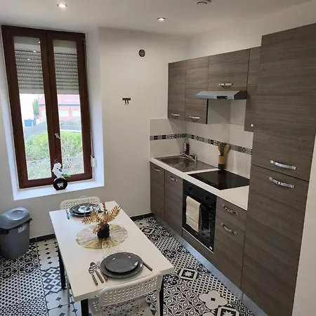 Daire Cozy Avec Parking Charleville-Mézières